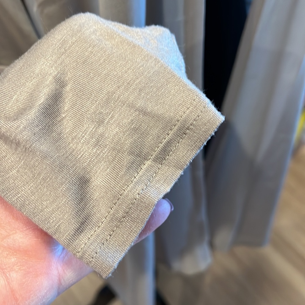 NWOT Marla Wynne Layers cover in Beige. 2x - Picture 7 of 10